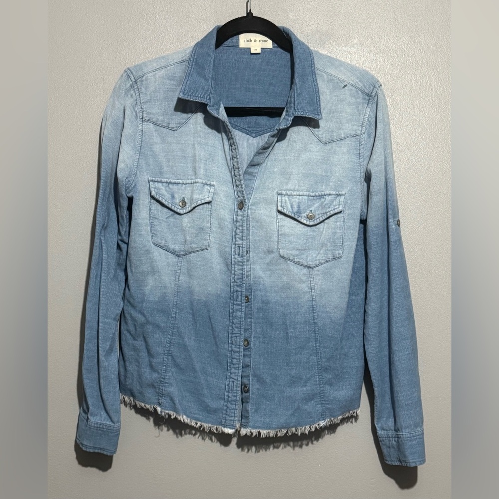 Anthopologie Cloth and Stone Women's Size Medium Blue Corduroy Button Front Top